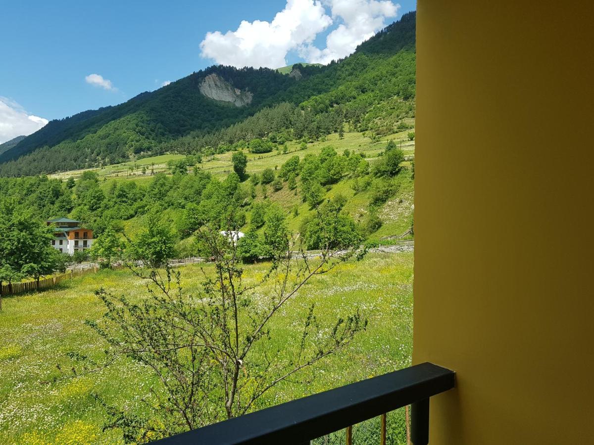 Hilltop Mestia Buitenkant foto